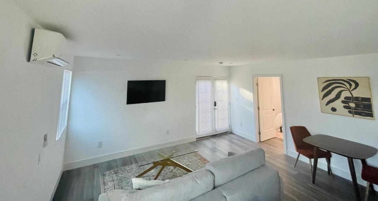 Modern Gem 2 Miles From Sofi Apartment Лос Анджелис Екстериор снимка